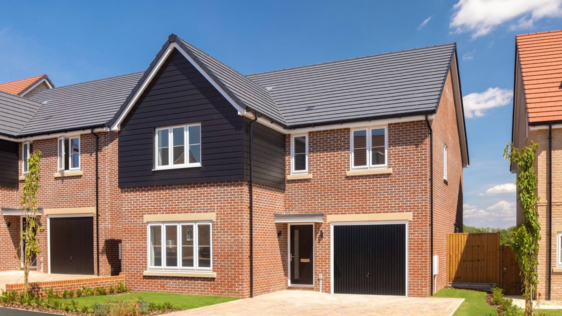 Thorney Hampton Lakes