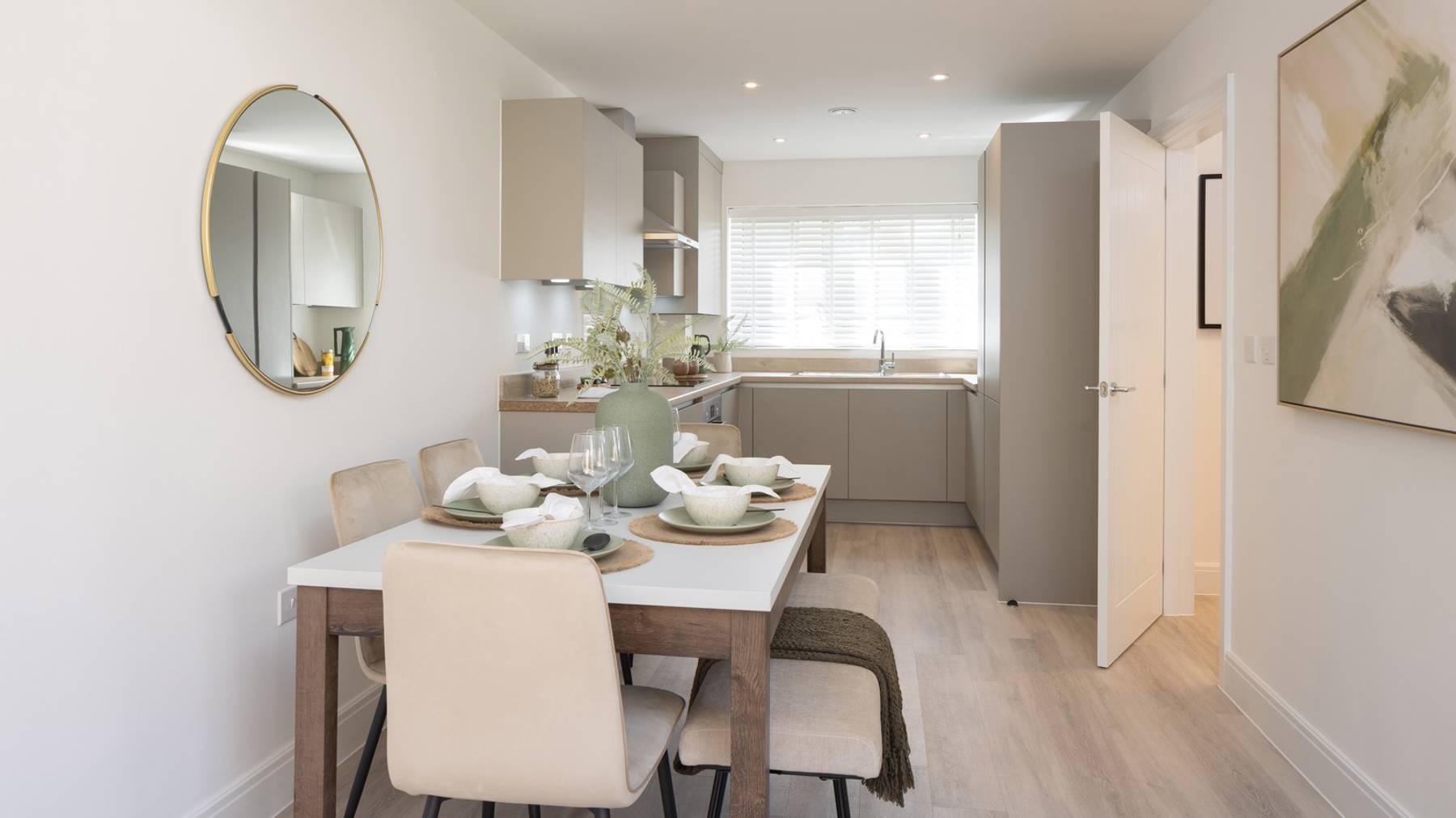 Kitchen / Dining room of house for sale in Basingstoke