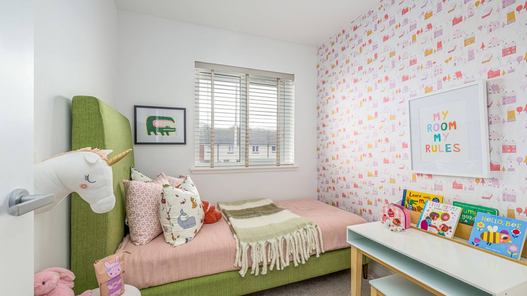 3 bedroom showhome | third bedroom ideal for guests, children, nursery or home office