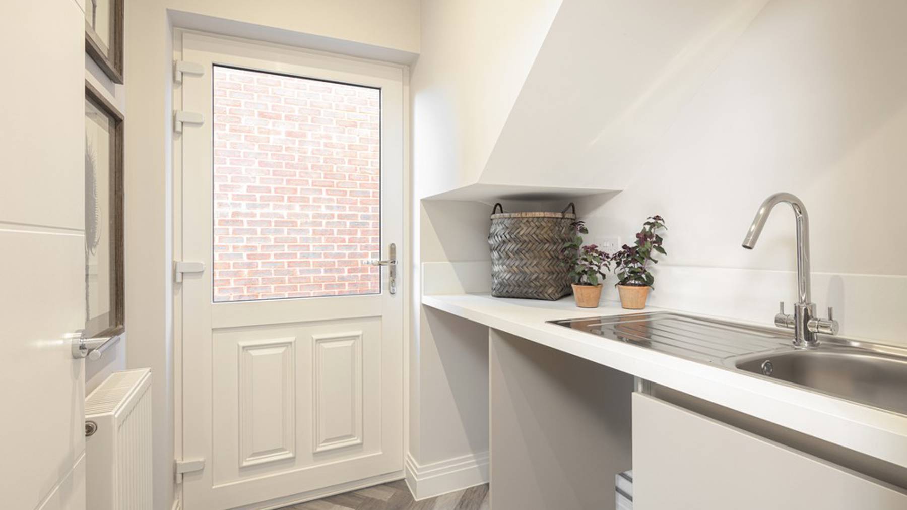 The laurel utility room