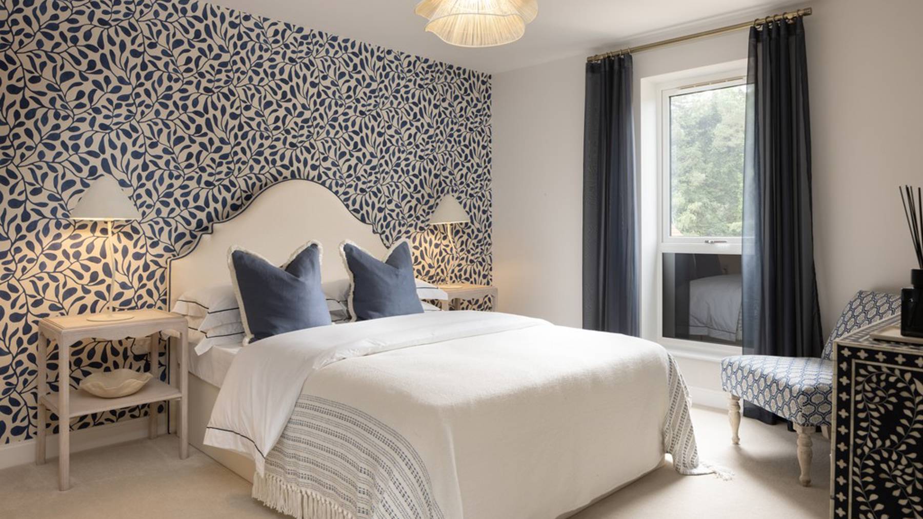 Bedroom of houses for sale Weybridge 