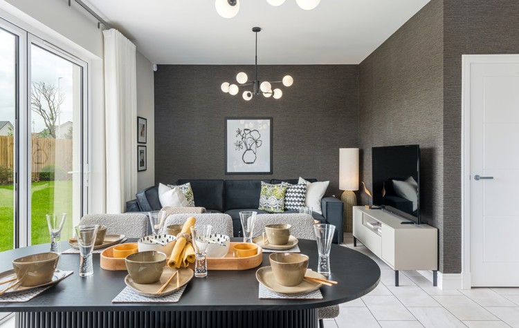 Vb5170158 20240625 Cala Homes Calderwood The Garvie Kitchen Family Dining 003 1600X1013
