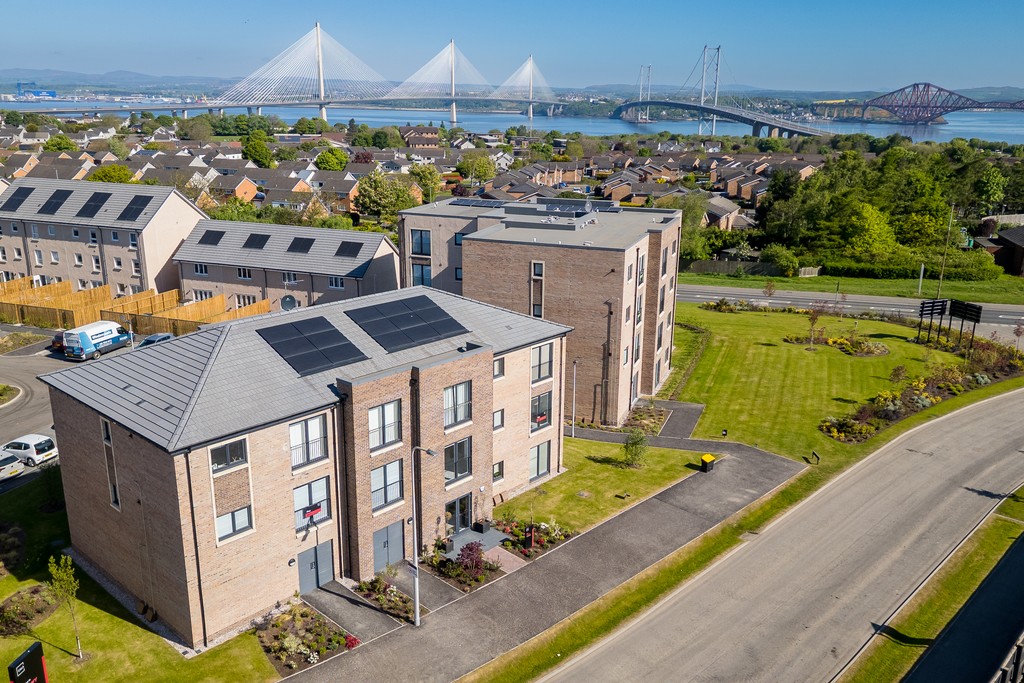 Rosebery Wynd - drone street scene.  Apartments and houses for sale in South Queensferry.