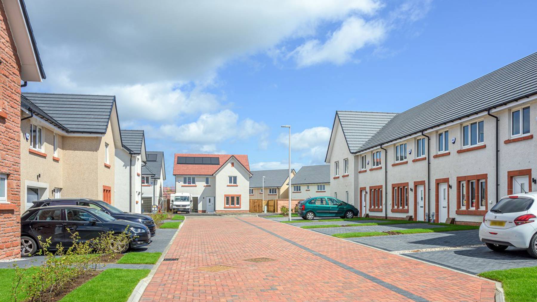 Cala Homes | Millgate Lawns Street Scene | 3 -5 bedroom homes in Winchburgh