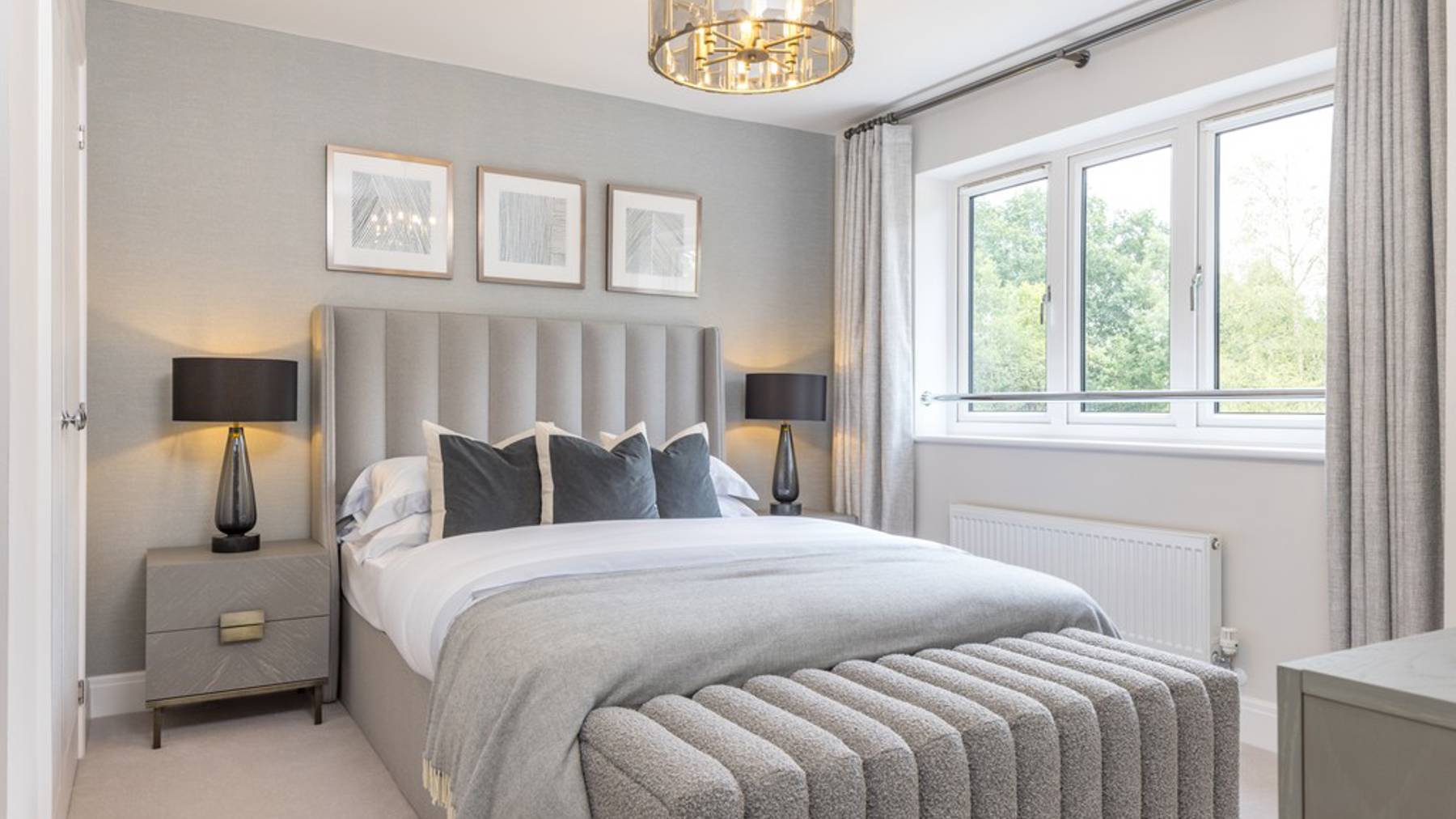 Bedroom of houses for sale in Crowthorne
