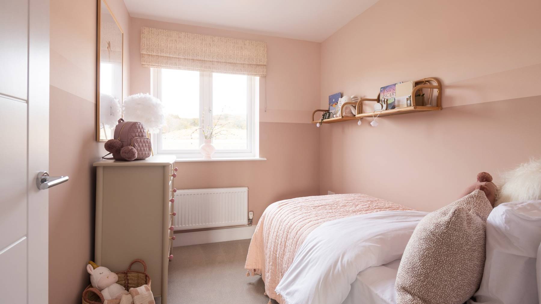 The Fir at Knightwood Chase. Houses for sale in Fordingbridge