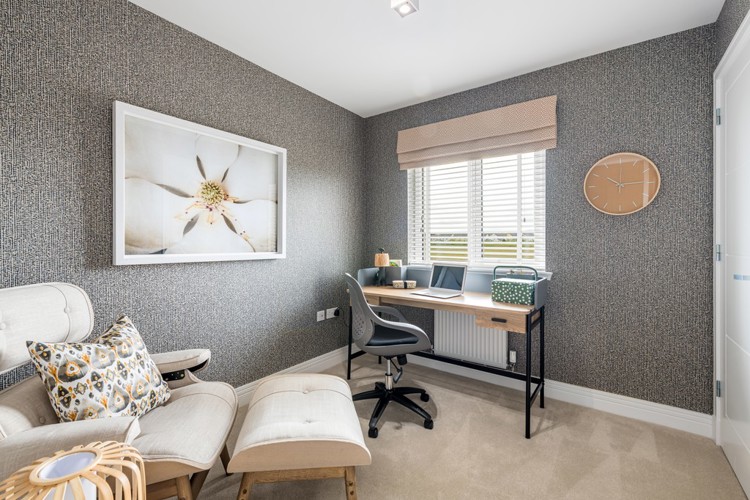 5 bedroom showhome | study 