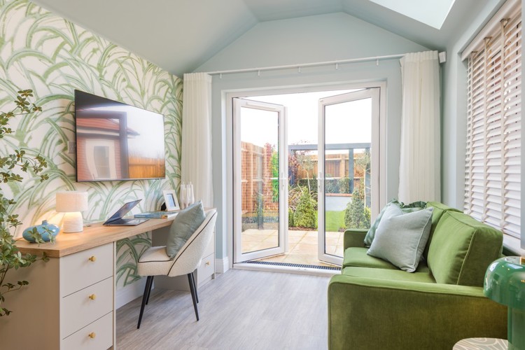 Family room in 3 bed houses for sale newbury