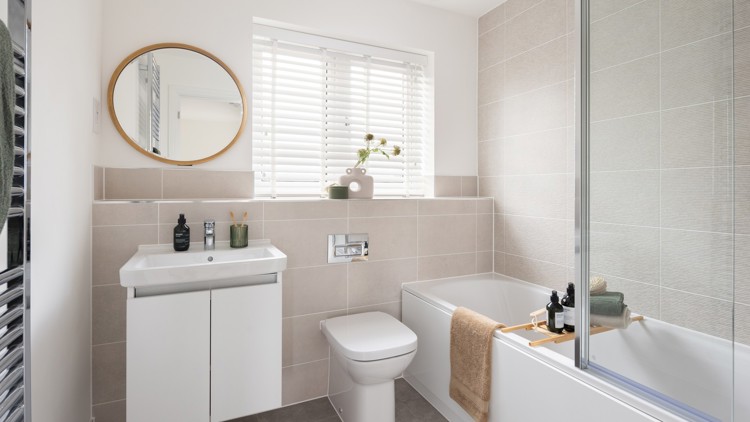 Bathroom of house for sale at Worting Park. New homes for sale in Basingstoke