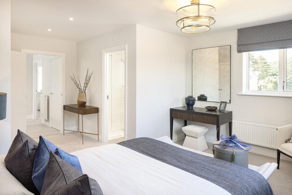 The Silverbell Bed2 Wivenhoe Gardens