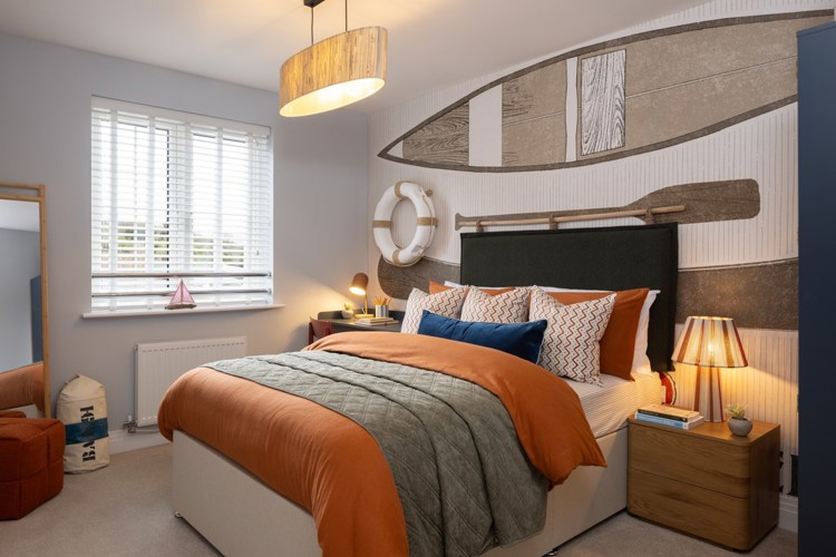 Bedroom in 4 bedroom houses for sale kings langley