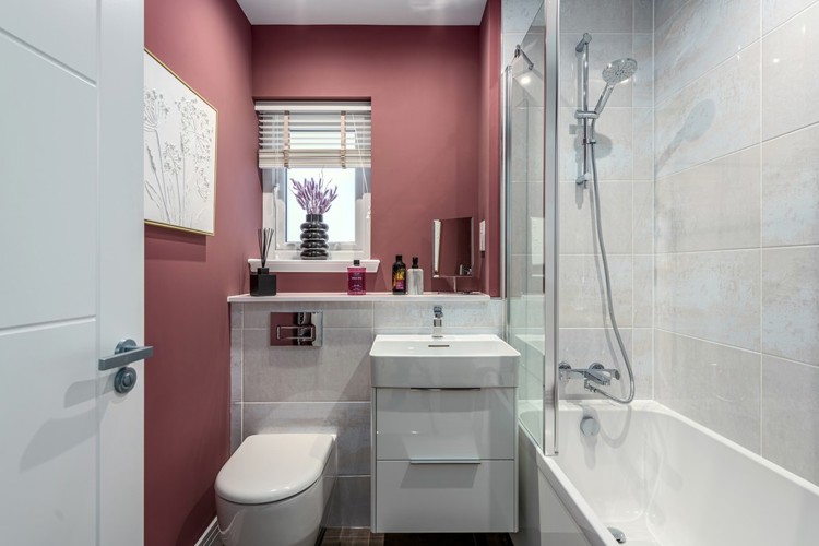 4 bedroom showhome | luxurious family bathroom with bath and shower