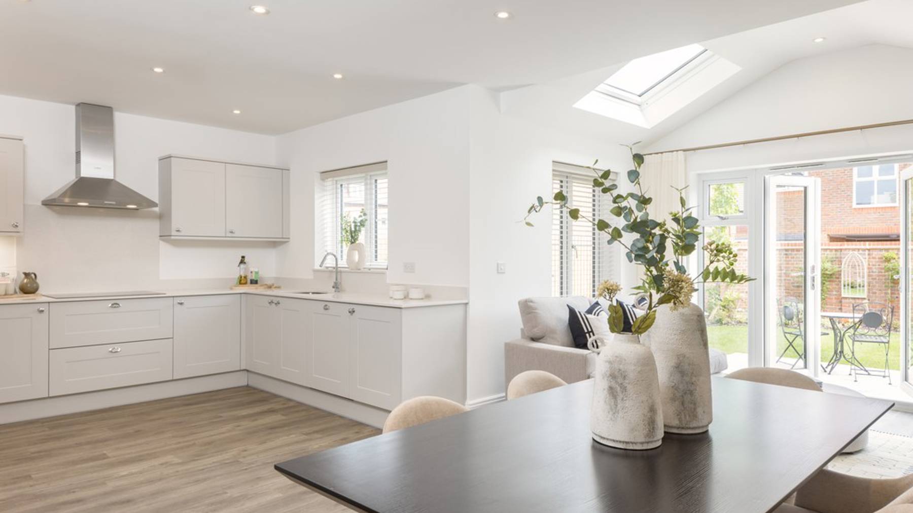 The Dandelion, Samuel Gardens Kitchen Dining