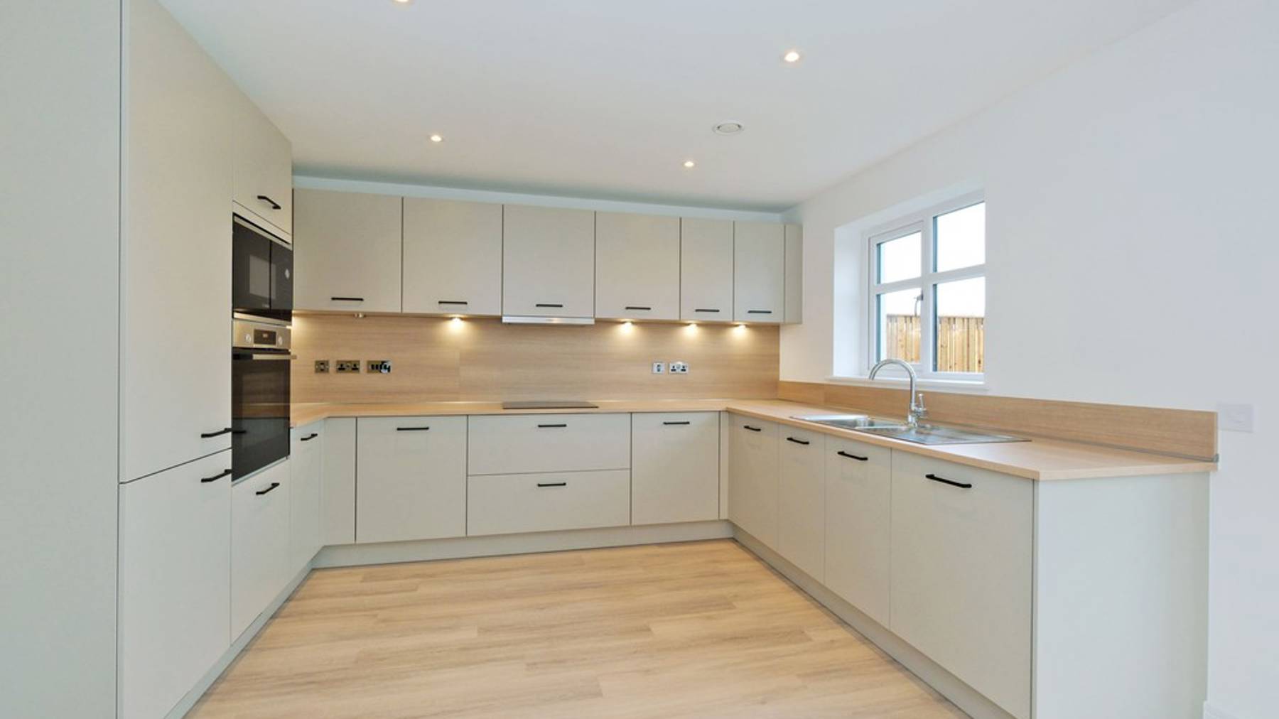 Detached home silverburn bridge of don