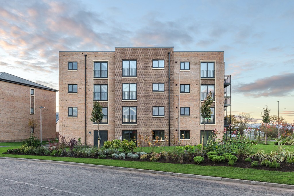 Vb5284670 Rosebery Wynd Exterior Dusk