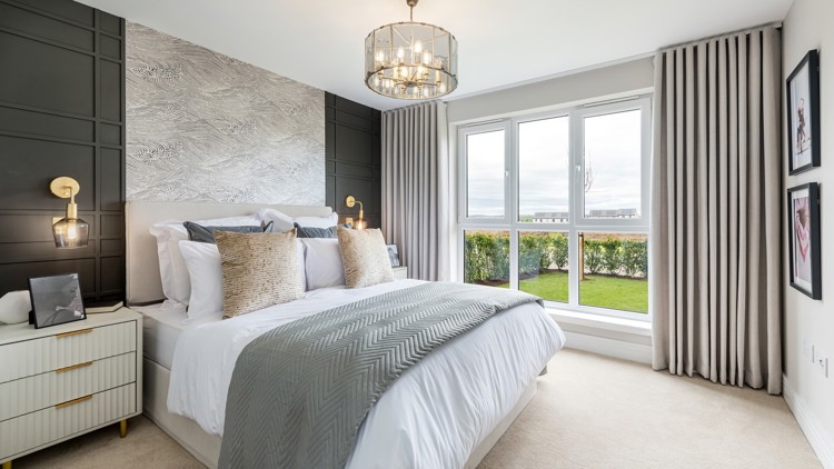 3 bedroom show apartment | Principle bedroom with en-suite and fitted wardrobes