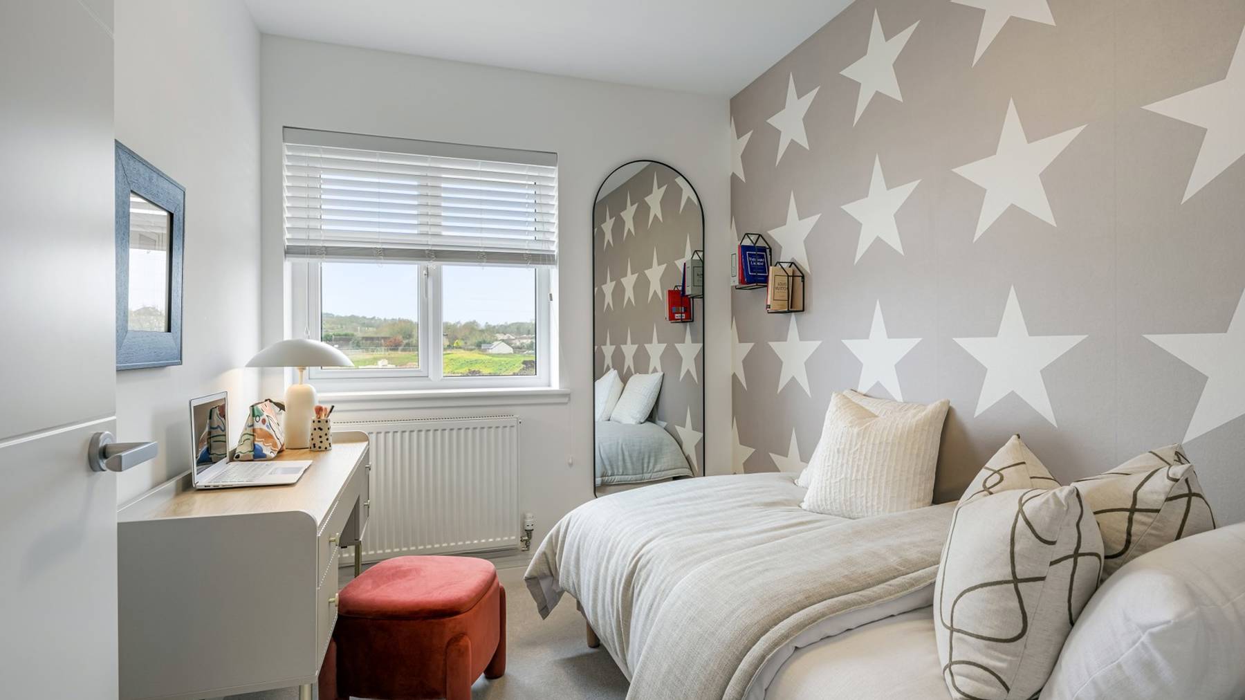 Vb5650238 20260226 Cala Homes Lathallan Grange Avon Bedroom 3 001 1600X1071