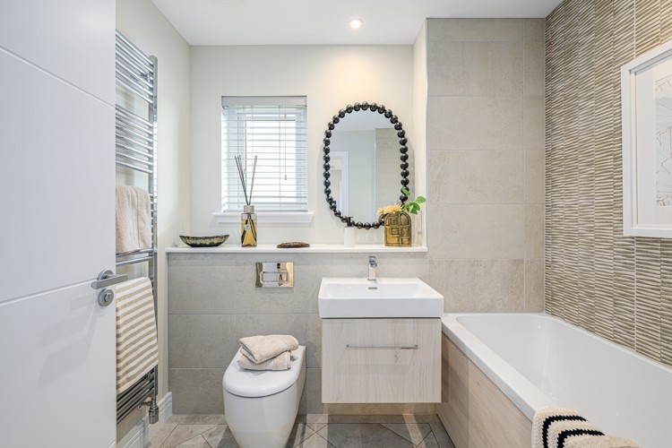 Vb5548557 20250912 Cala Homes Cedar Brae Crichton Bathroom 001 3200X2133