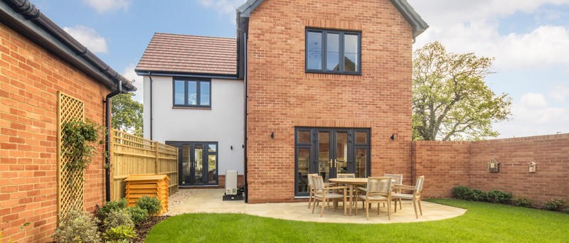 Vb5255916 A1360 127 800X342