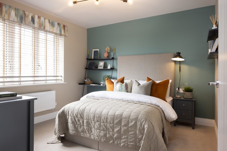 Bedroom in 5 bedroom houses for sale potters bar