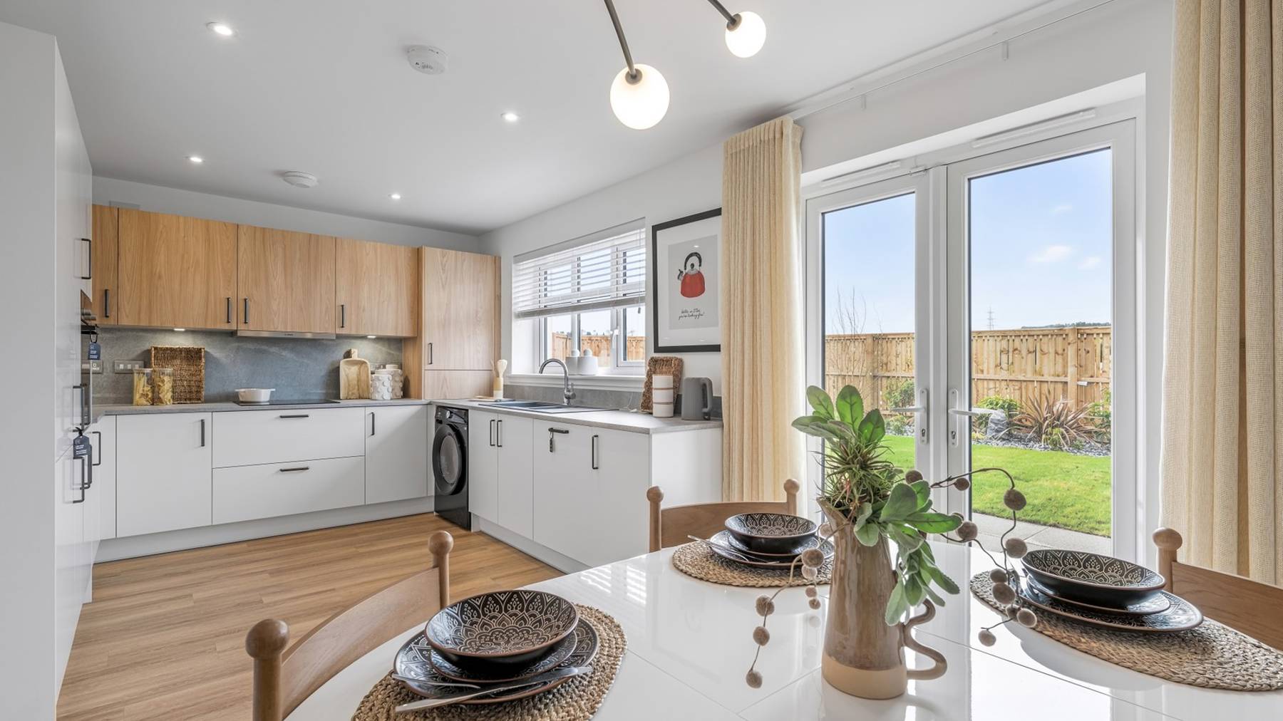 Vb5650245 20260226 Cala Homes Lathallan Grange Avon Kitchen Dining 001 1600X1068