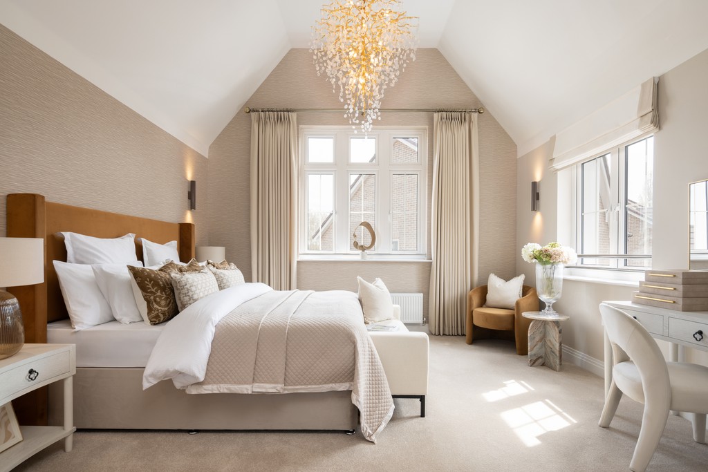 Bedroom in 4 bedroom houses for sale kings langley