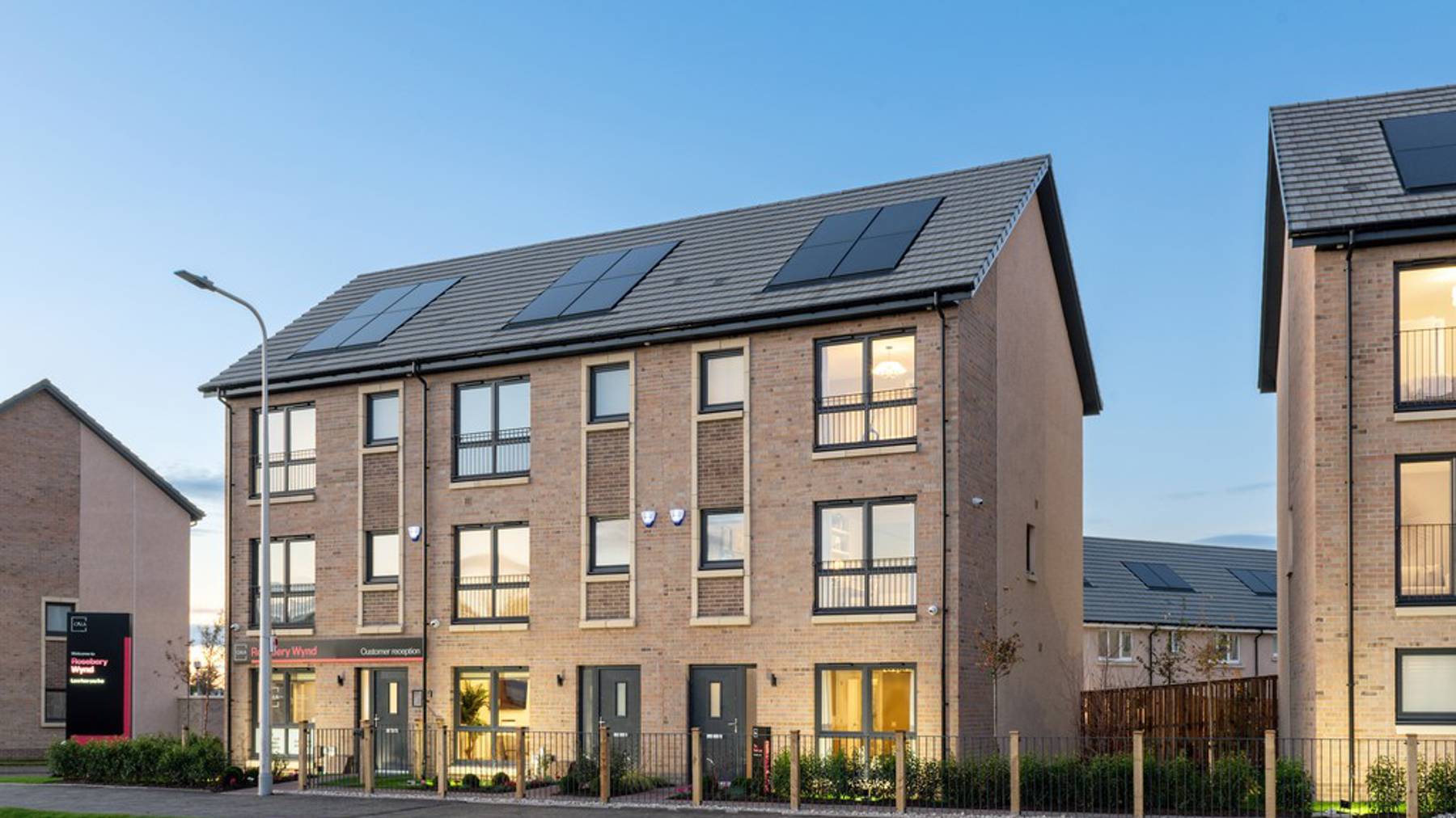 Rosebery Wynd street scene, South Queensferry | 3 bedroom townhouses for sale 