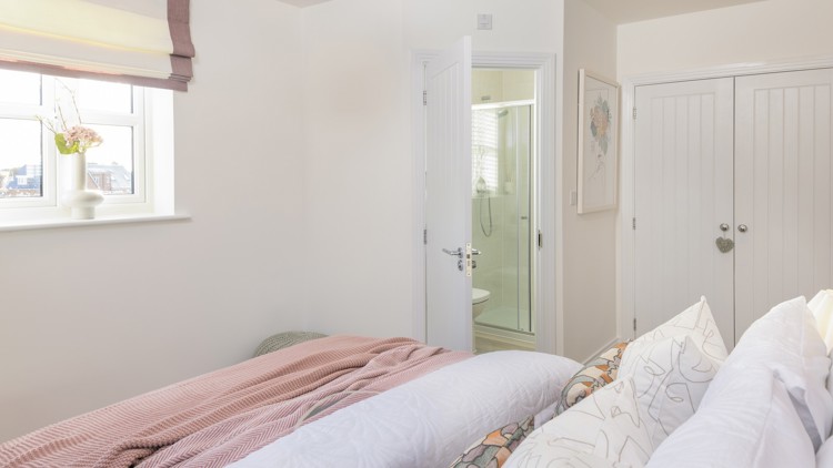 Vb2342689 A1082 097 Plot 54 Langmead Place Angmering CALA SHC Bedroom2 1600X900