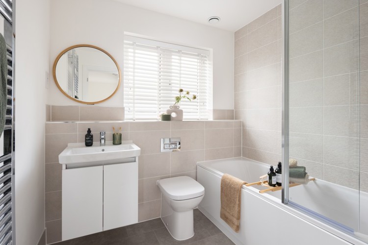 The Cedar | Bathroom