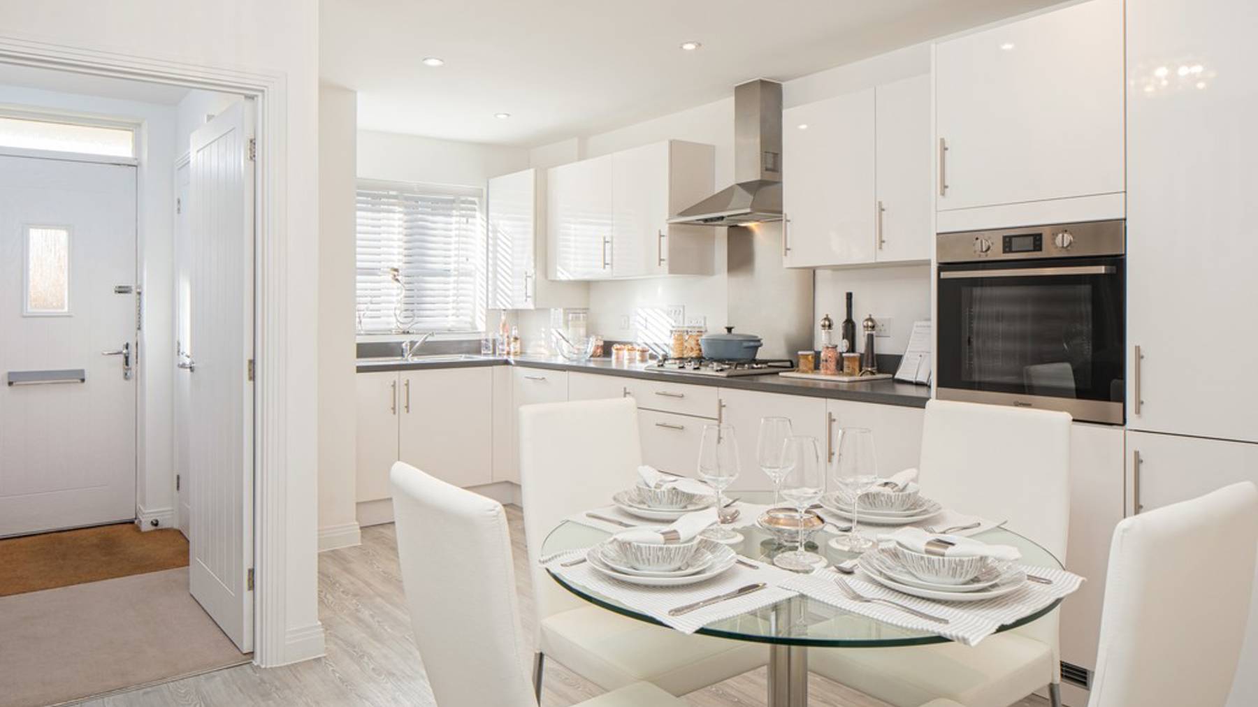 Hornford Kitchen Dining (2)